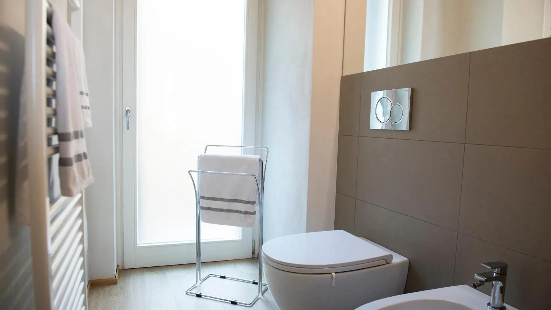 Il Cenacolo Milano Centro Cadorna Santambrogio Comodo Per Fiera E Allianz Milano Convention Centre 0*, Milan